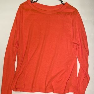 Thin long sleeve shirt